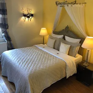 Hotel De Charme 'zum Schiff' ***