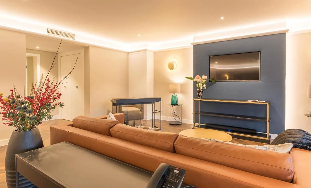 Hotel Bayerischer Hof Erlangen 4*,